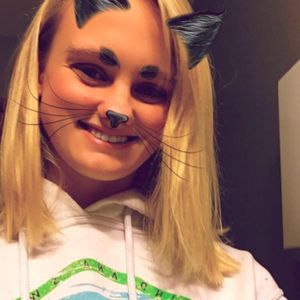 Meet your Posher, Hannah